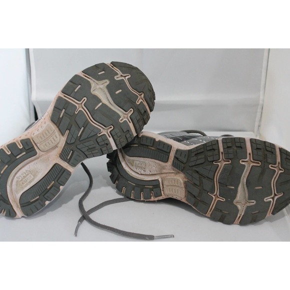 Brooks Women’s Ghost 13, Gray Running Shoes, Size 9 **photos - Picture 12 of 15